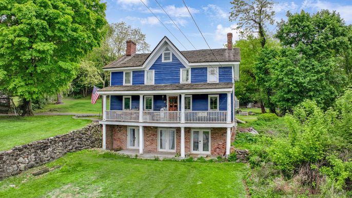 Backyard, Exterior, Facade, Brick Facade, Queen Anne Victorian
