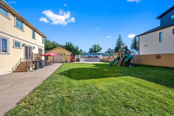 Backyard, Exterior, Playground