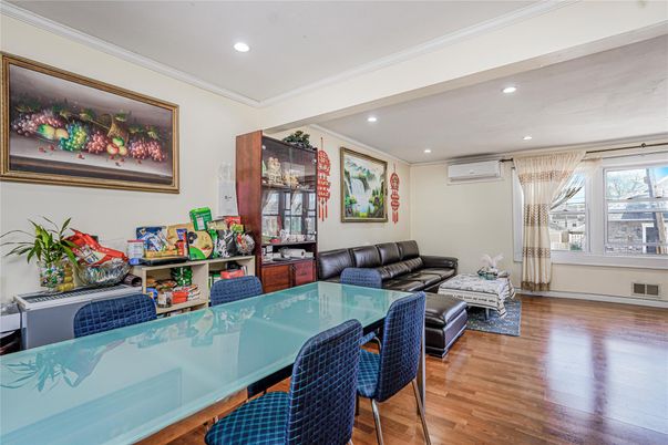 Dining room, Interior, Living room, Recessed Lighting, Wood Texture Flooring