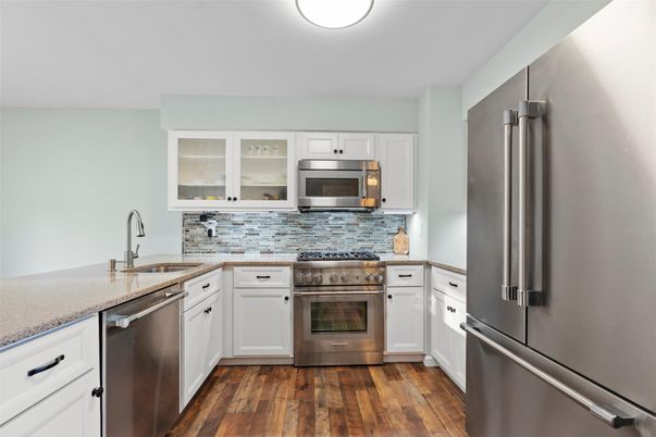 Interior, Kitchen, Stainless Steel Appliances, Wood Texture Flooring