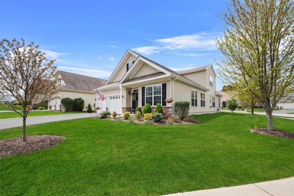 Attached, Exterior, Facade, Farmhouse