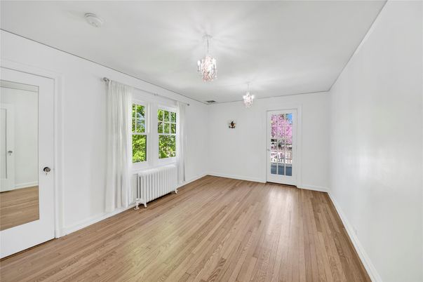 Chandelier, Empty room, Interior, Wood Texture Flooring