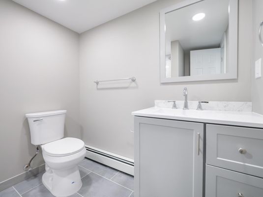 Bathroom, Interior, Recessed Lighting