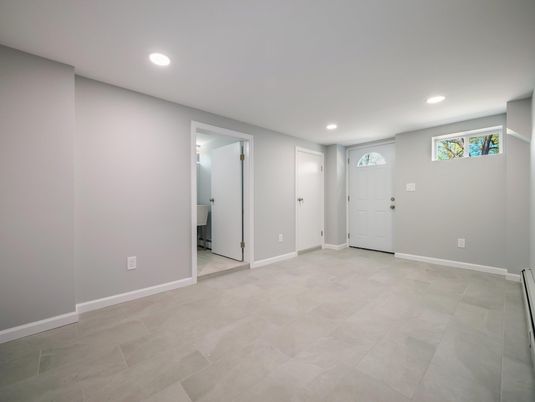 Empty room, Interior, Recessed Lighting