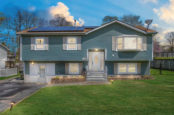 Attached, Exterior, Facade, Solar Panels, Raised Ranch