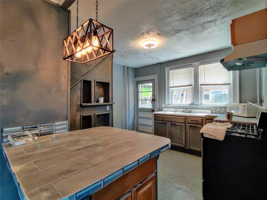 Interior, Kitchen, Pendant Lights