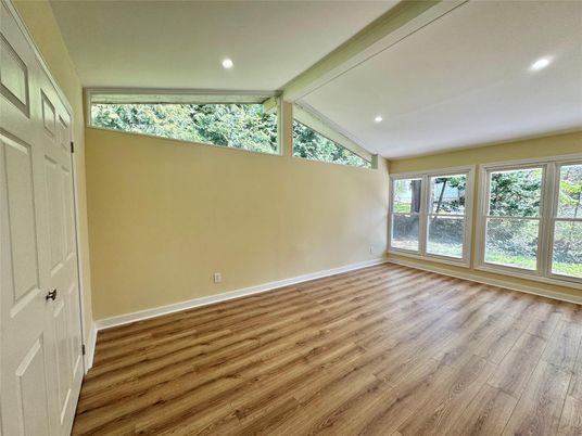 Empty room, Interior, Recessed Lighting, Wood Texture Flooring