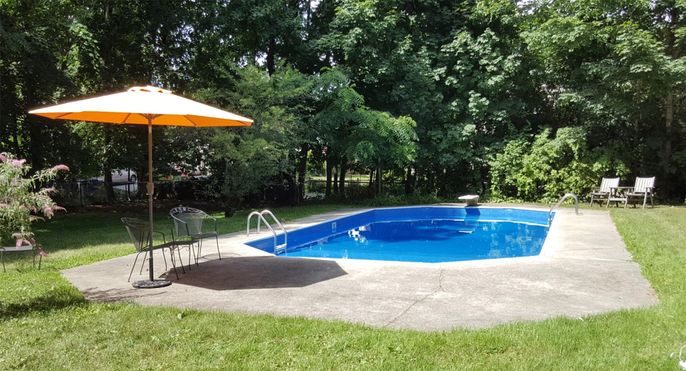 Exterior, Pool