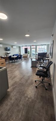 Dining room, Interior, Recessed Lighting