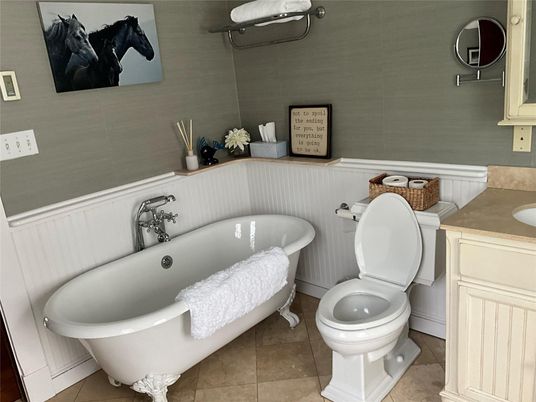 Bathroom, Free Standing Baths, Interior