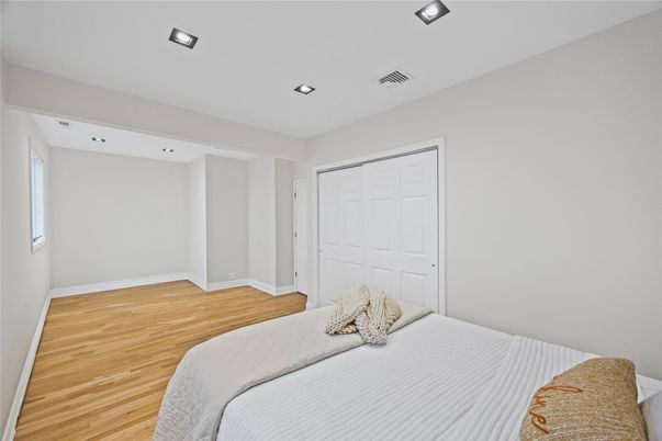 Bedroom, Interior, Recessed Lighting, Wood Texture Flooring