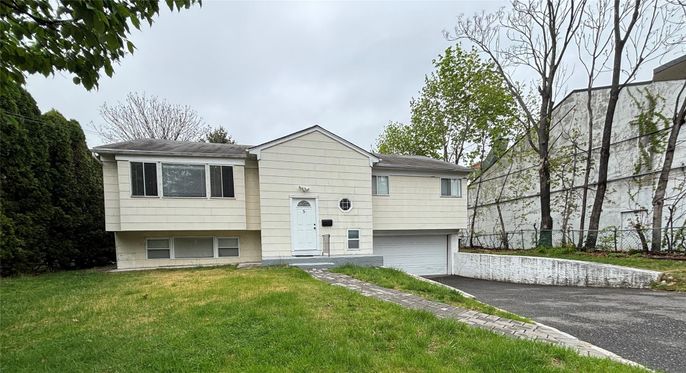 Attached, Exterior, Facade, Raised Ranch