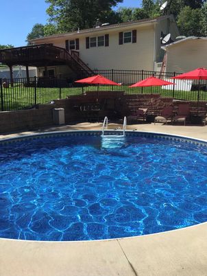 Exterior, Pool