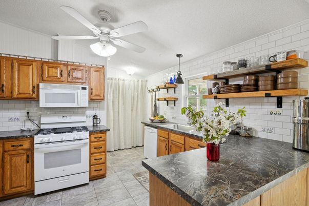 Interior, Kitchen, Pendant Lights, Stainless Steel Appliances