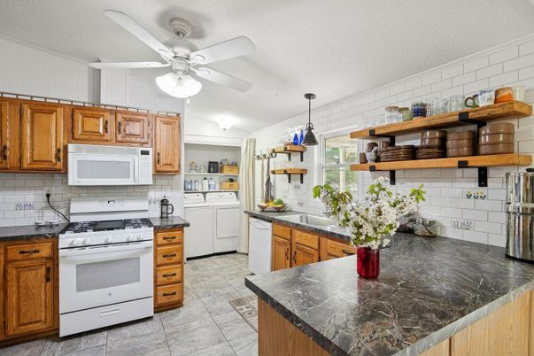 Interior, Kitchen, Pendant Lights