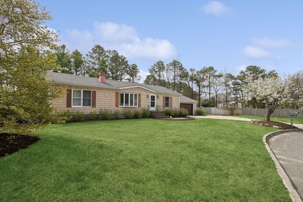Attached, Backyard, Exterior, Facade, Brick Facade, Cape Cod