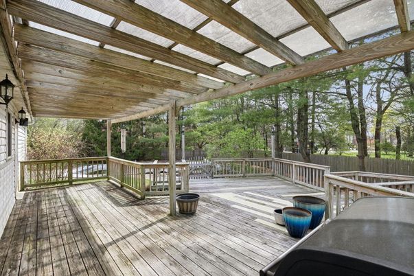 Exterior, Wood Texture Flooring