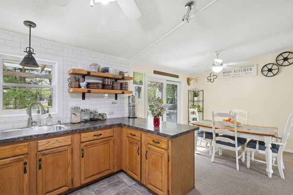 Dining room, Interior, Kitchen, Pendant Lights
