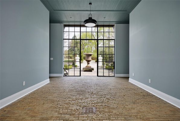 Empty room, Interior, Pendant Lights