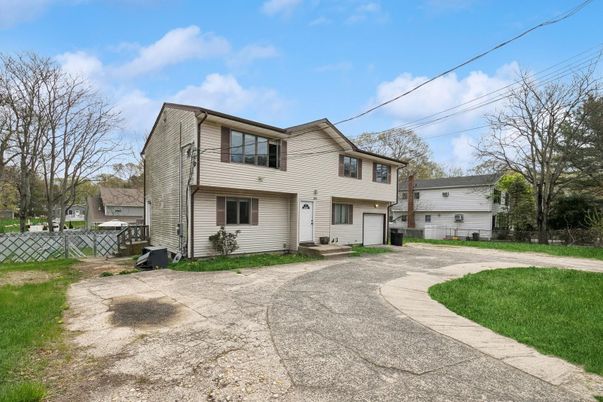 Backyard, Exterior, Facade, Cape Cod