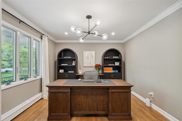 Home Office, Interior, Pendant Lights, Recessed Lighting, Wood Texture Flooring