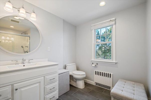 Bathroom, Interior, Recessed Lighting