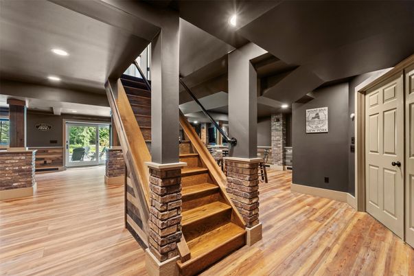 Interior, Recessed Lighting, Wood Texture Flooring