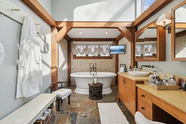 Bathroom, Dual Sink Vanities, Free Standing Baths, Interior, Recessed Lighting