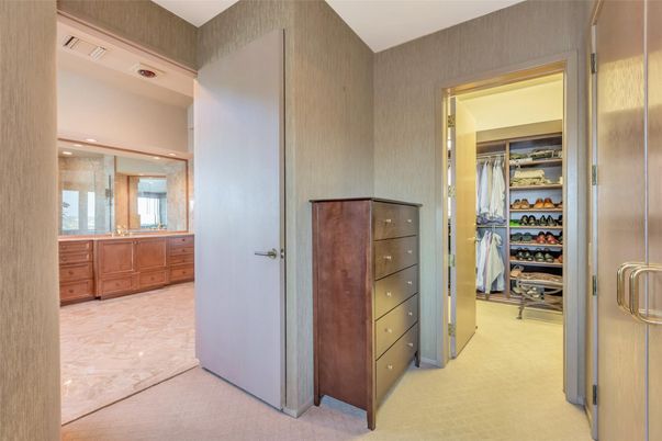 Interior, Recessed Lighting, Walk-in Closets