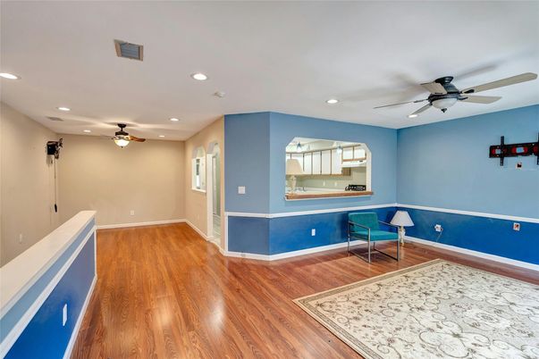 Interior, Recessed Lighting, Wood Texture Flooring
