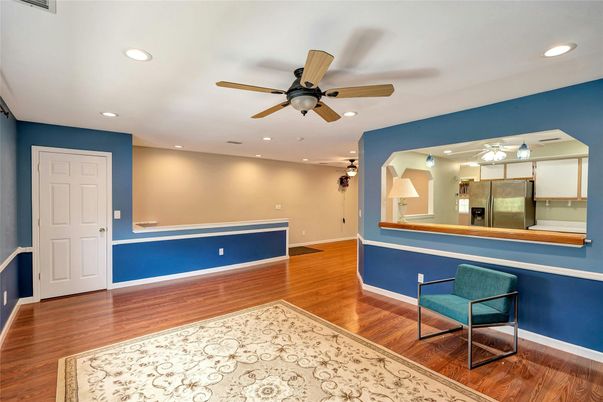 Interior, Recessed Lighting, Wood Texture Flooring