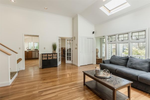 Interior, Kitchen, Living room, Recessed Lighting, Wood Texture Flooring