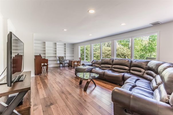 Interior, Living room, Piano, Recessed Lighting, Wood Texture Flooring