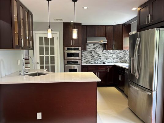 Interior, Kitchen, Pendant Lights, Recessed Lighting, Stainless Steel Appliances
