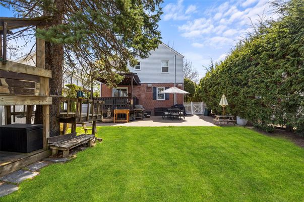 Backyard, Exterior, Hot Tub