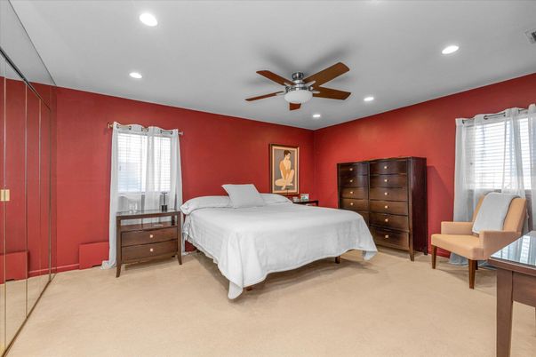 Bedroom, Interior, Recessed Lighting