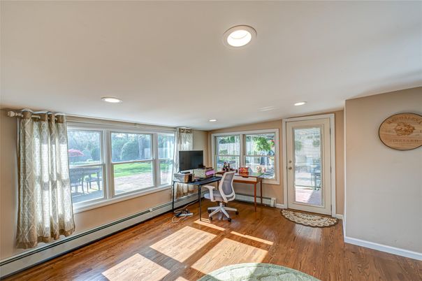 Home Office, Interior, Recessed Lighting, Wood Texture Flooring