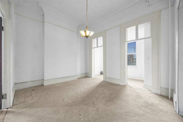 Empty room, Interior, Pendant Lights