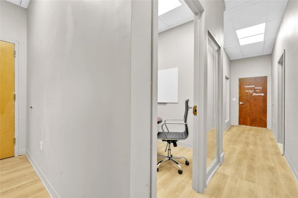 Home Office, Interior, Recessed Lighting, Wood Texture Flooring