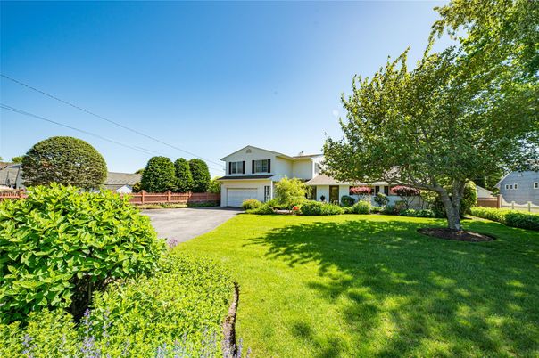 Backyard, Detached Garage, Exterior