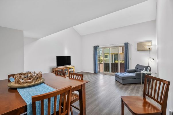 Dining room, Interior, Wood Texture Flooring