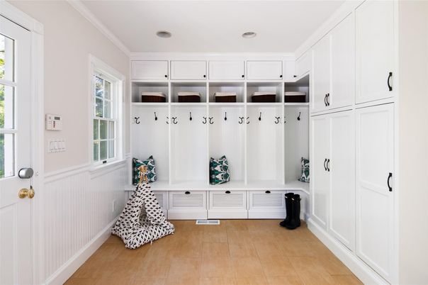 Interior, Recessed Lighting, Walk-in Closets, Wood Texture Flooring