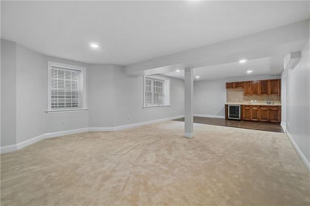 Empty room, Interior, Kitchen, Recessed Lighting