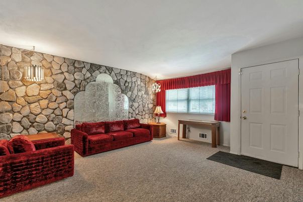 Interior, Pendant Lights, Stone Walls