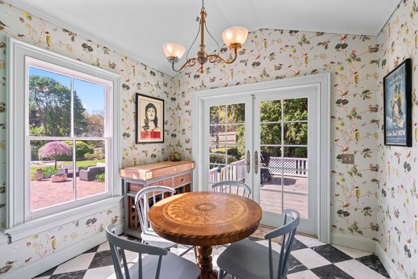Chandelier, Dining room, Interior, Pendant Lights