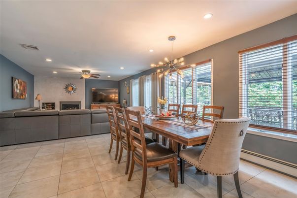 Dining room, Interior, Living room, Pendant Lights, Recessed Lighting