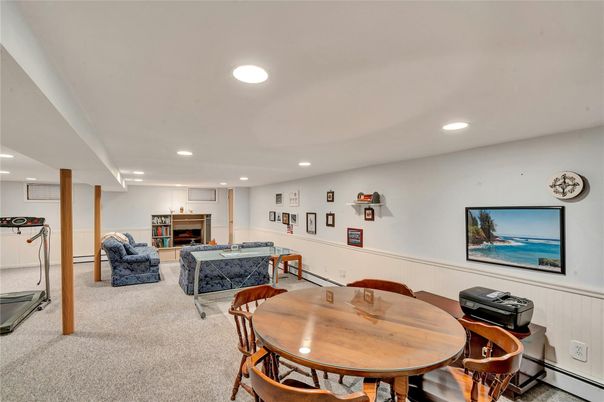 Dining room, Interior, Recessed Lighting
