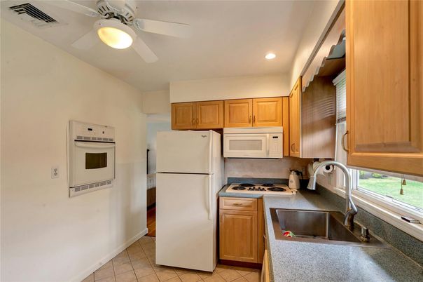 Interior, Kitchen, Recessed Lighting