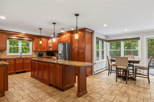 Dining room, Interior, Kitchen, Pendant Lights, Recessed Lighting, Stainless Steel Appliances