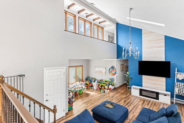 Chandelier, Fireplace, Interior, Wood Texture Flooring